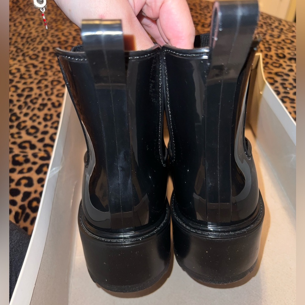 Stylish Black Women's Boots - Picture 7 of 8